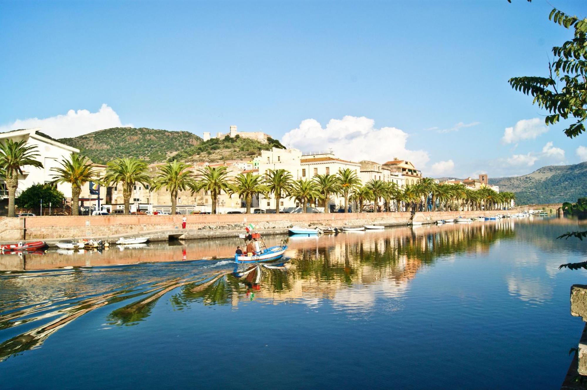 Hotel Miramare Bosa Marina Exteriör bild